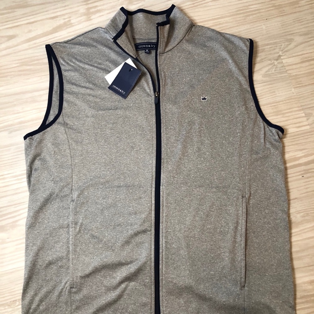Crown and Ivy Men’s Gray Performance Vest